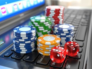 Full-width screenshot of lipo777 Bandar Poker deposit screen showing payment method options including e-wallets and bank transfer